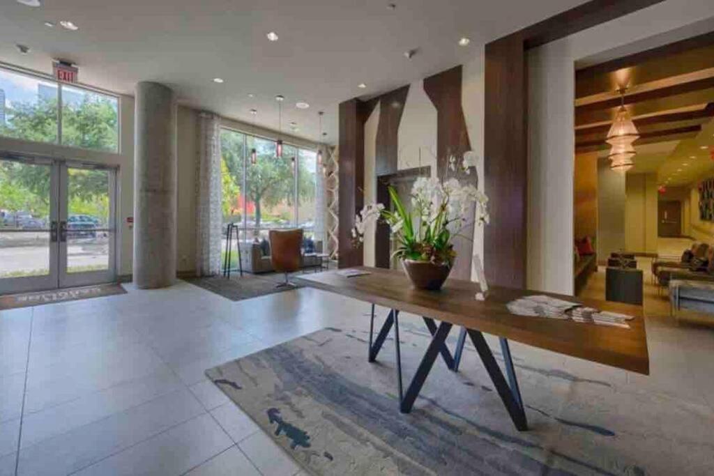 Htown Downtown Oasis Leilighet Houston Eksteriør bilde