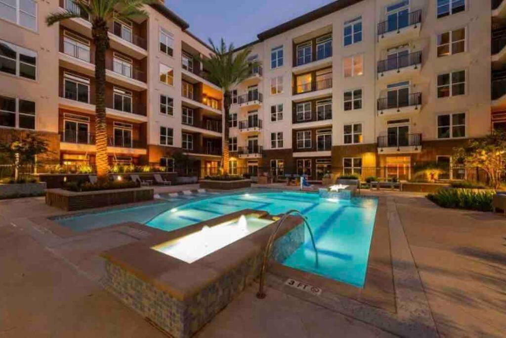 Htown Downtown Oasis Leilighet Houston Eksteriør bilde
